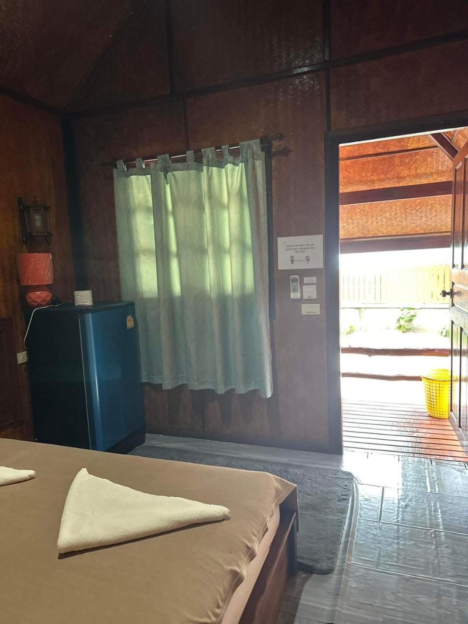 Buddha Raksa Thong Nai Pan Yai Exteriér fotografie